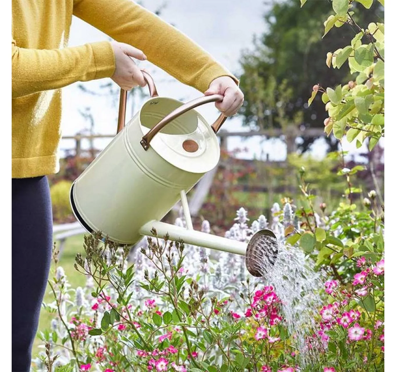 Metal Watering Can 9L Ivory